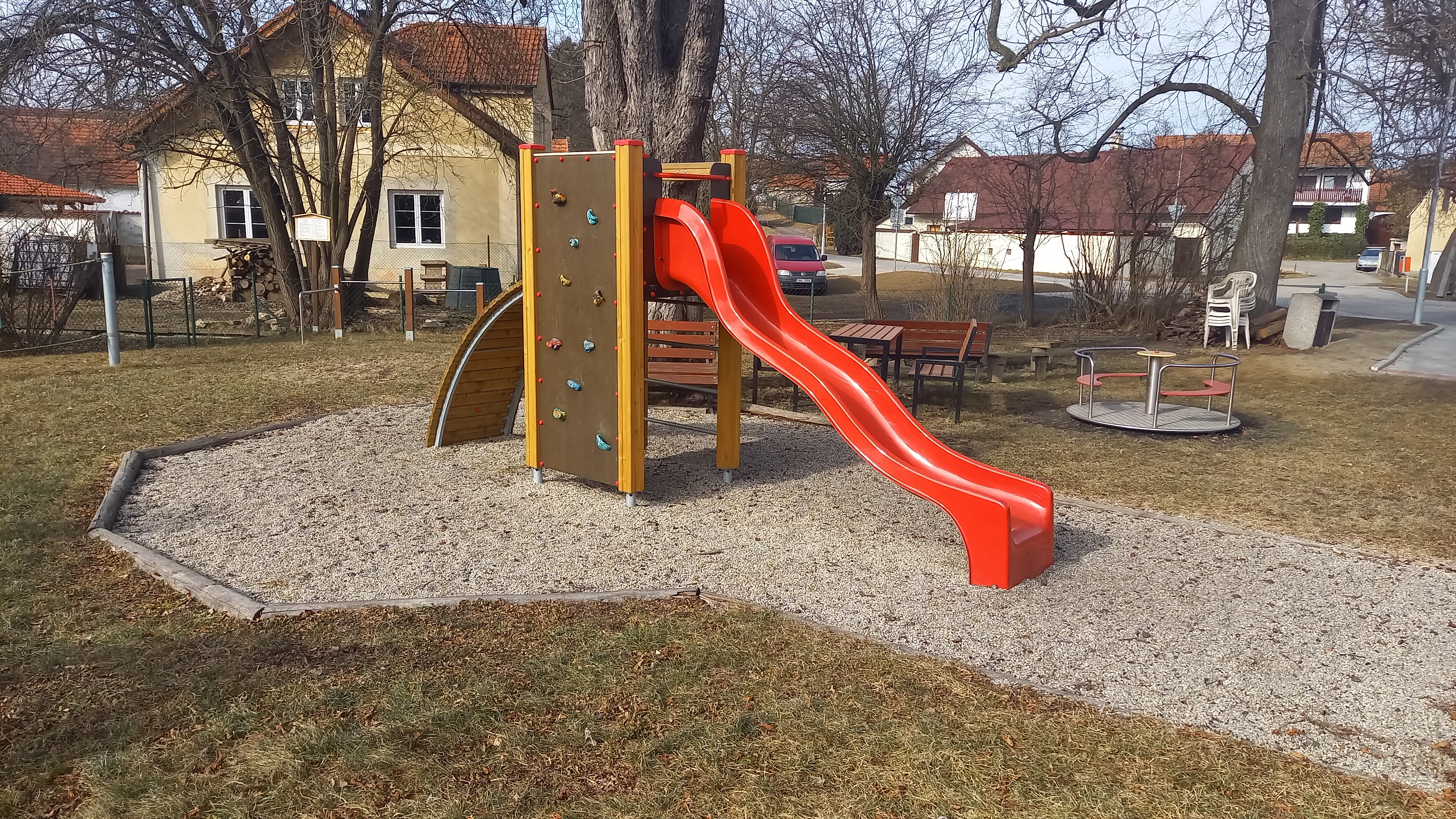 Oznámení o finanční podpoře na realizaci projektu „Doplnění nového veřejného osvětlení a výměna herního prvku ve správním obvodu obce Čakov“