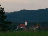 kostel sv. Linharta v Čakově - severní strana pohledem od Dolní Holubovské Bašty